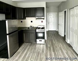 50 Franklin St, Unit 417 in Worcester, MA - Building Photo