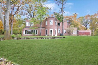 57 Drum Hill Ln in Stamford, CT - Building Photo - Building Photo