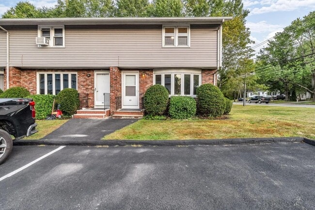 375 Bridgton Rd, Unit #43 in Westbrook, ME - Foto de edificio - Building Photo