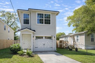 9020 Eaton Ave in Jacksonville, FL - Building Photo