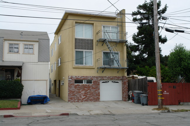 251 San Marco Ave in San Bruno, CA - Foto de edificio - Building Photo