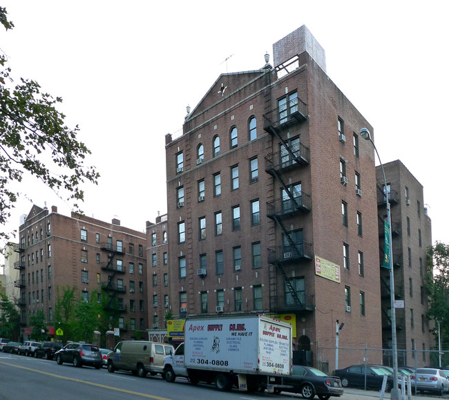 4580 Broadway in New York, NY - Foto de edificio - Building Photo