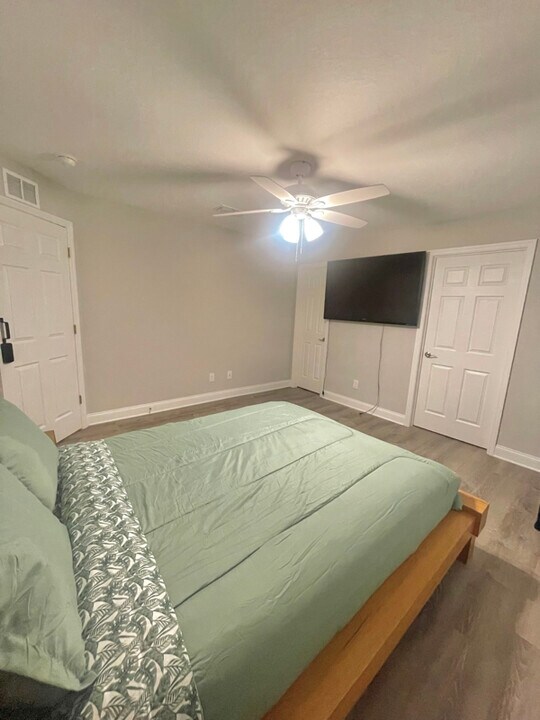 1124 N Stella Ave in Lakeland, FL - Building Photo