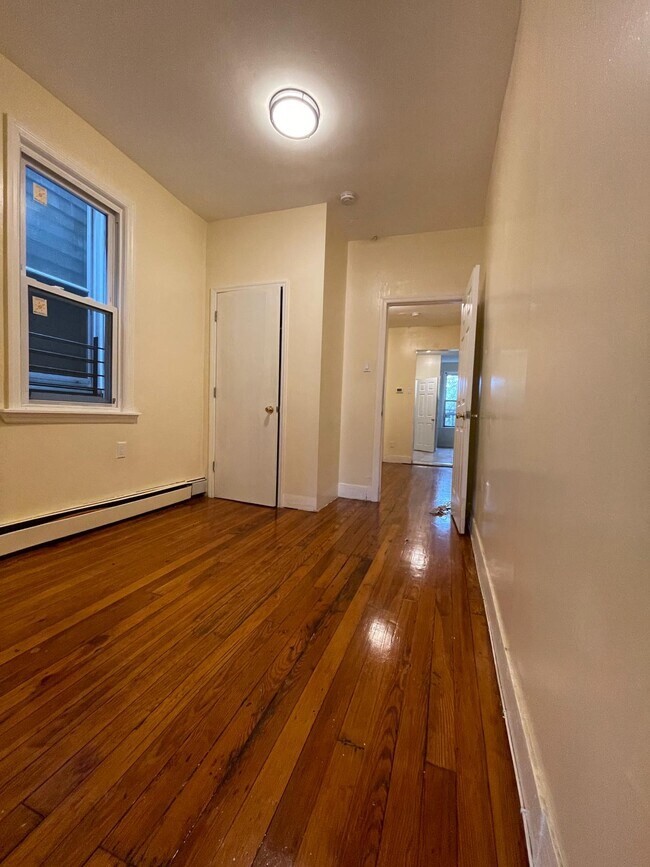 10 Seidler St, Unit 3 in Jersey City, NJ - Building Photo - Building Photo