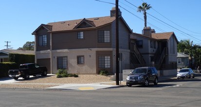 4784 Hawley Blvd in San Diego, CA - Foto de edificio - Building Photo