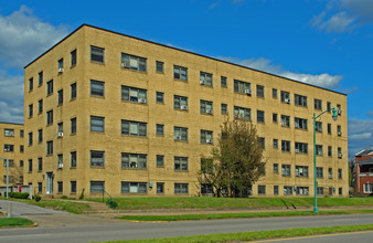 Edgewater in Charleston, WV - Building Photo - Building Photo