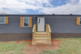 295 Seays Rd in Trenton, KY - Building Photo - Building Photo