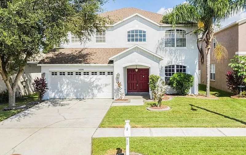 11335 Village Brook Dr in Riverview, FL - Building Photo