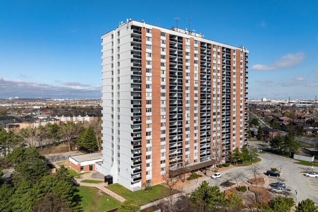 1315 Bough Beeches Blvd in Mississauga, ON - Building Photo - Building Photo