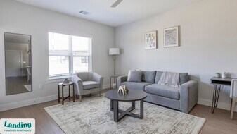 3501 N Austin St in Seguin, TX - Building Photo