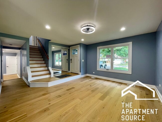 property at 30W170 Cynthia Ct