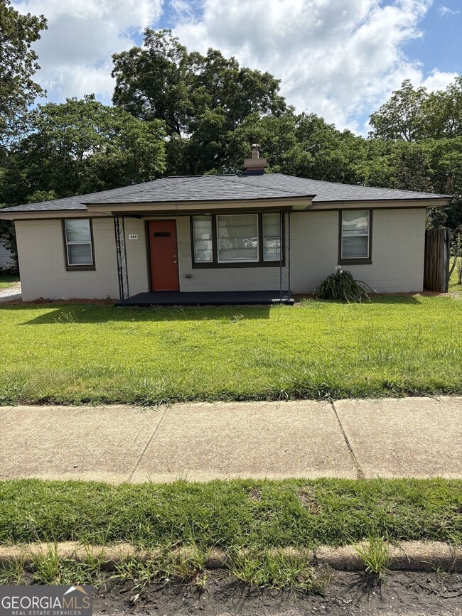 property at 684 S Broad St