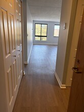 100 Ledgewood Dr, Unit 216 in Stoneham, MA - Foto de edificio - Building Photo