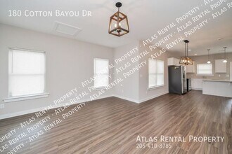 180 Cotton Bayou Dr in Meridianville, AL - Building Photo - Building Photo