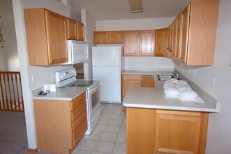 4721 Townsite Pl S in Fargo, ND - Foto de edificio - Building Photo