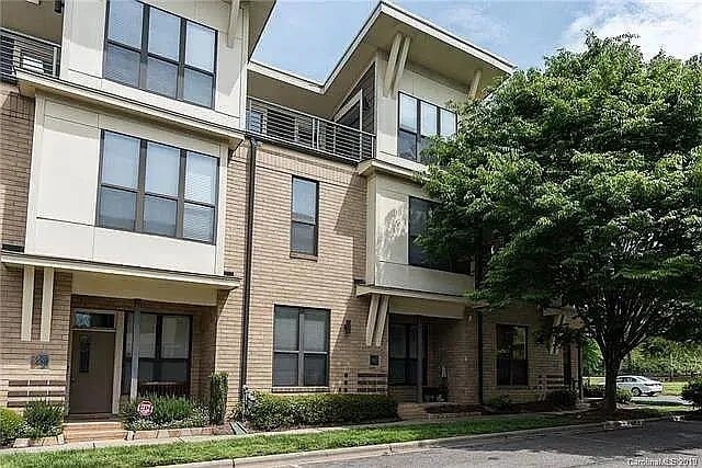 property at 3206 Noda Blvd