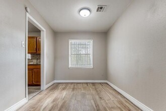 9310 Forest View St in Houston, TX - Foto de edificio - Building Photo