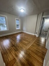 641 N Goodman St, Unit 641-UP N Goodman in Rochester, NY - Building Photo - Building Photo