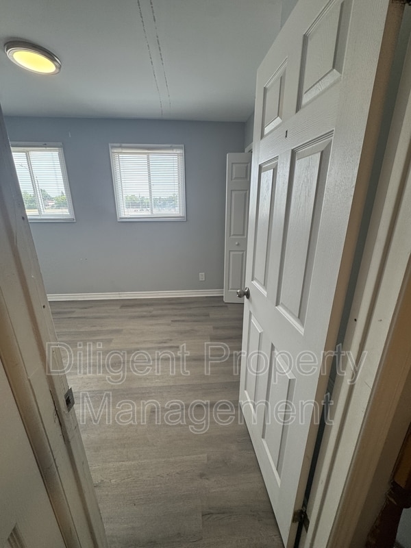 property at 260 Lansdowne St