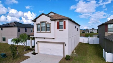 1906 Redmond Brook Ln in Ruskin, FL - Building Photo - Building Photo