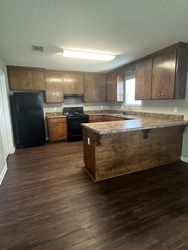 property at 1212 Westover Rd