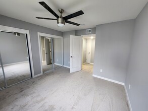 Midtown Apartments in Palo Alto, CA - Building Photo - Building Photo