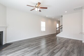 117 Highland Park Ct in Easley, SC - Building Photo - Building Photo