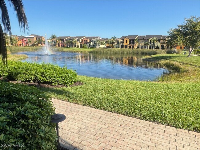11908 Izarra Way in Ft. Myers, FL - Building Photo - Building Photo