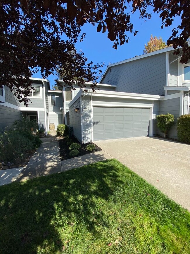 492 Vía Royal in Walnut Creek, CA - Building Photo - Building Photo