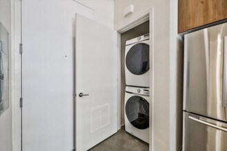 315 J St in San Diego, CA - Building Photo - Building Photo