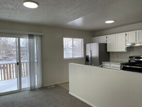 2344 Sunrise Dr in Longmont, CO - Building Photo - Building Photo