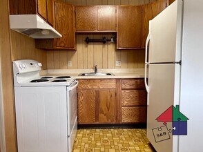 33 Merchant St-Unit -Unit 3 in Barre, VT - Building Photo - Building Photo