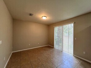 3306 NW 31st Terrace in Lauderdale Lakes, FL - Building Photo - Building Photo