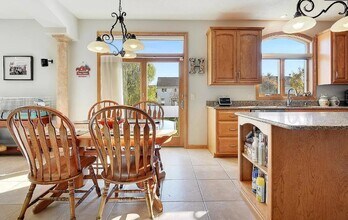 4932 N Waterford Dr in Appleton, WI - Building Photo - Building Photo
