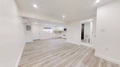 10 Beaver Brook Rd in Waltham, MA - Building Photo - Building Photo