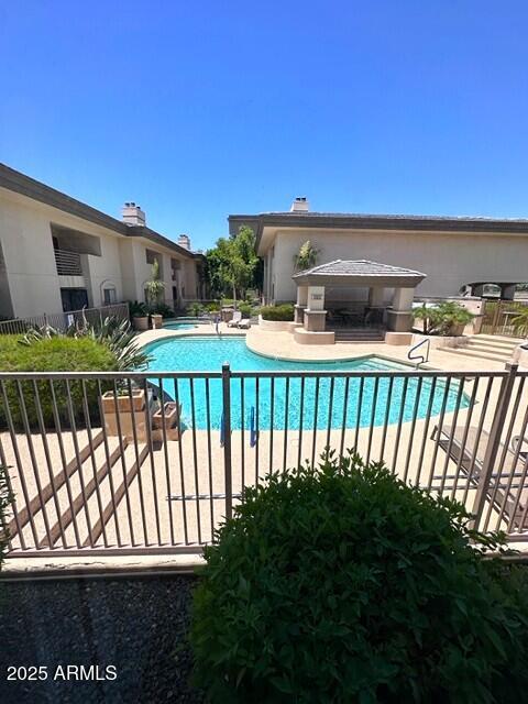 3235 E Camelback Rd in Phoenix, AZ - Building Photo - Building Photo