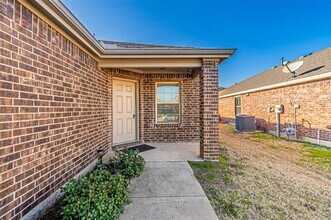 1202 Pampa Grass Dr in Princeton, TX - Building Photo - Building Photo