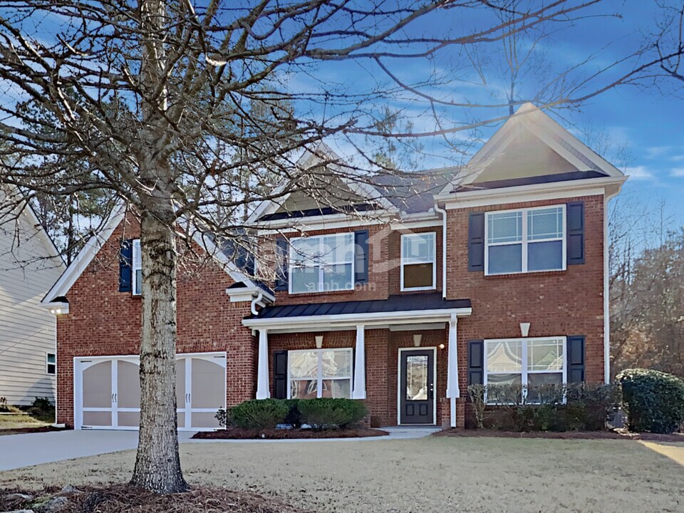 1061 Arbor Grove Rd in Sugar Hill, GA - Building Photo