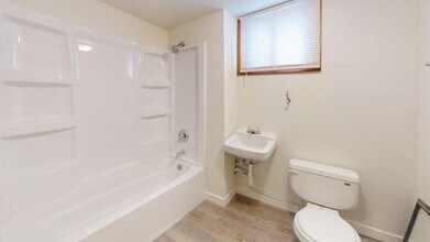 710 E Ave F in Bismarck, ND - Building Photo - Building Photo