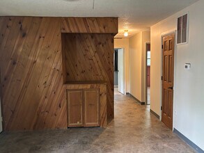 2417 E Green St in Urbana, IL - Foto de edificio - Building Photo