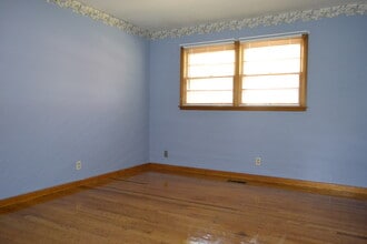 3302 Barton Ave NW in Huntsville, AL - Building Photo - Building Photo