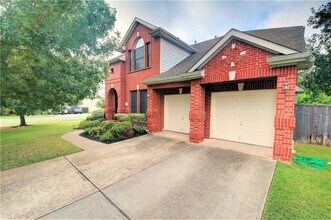 8217 Endeavor Cir in Austin, TX - Building Photo - Building Photo