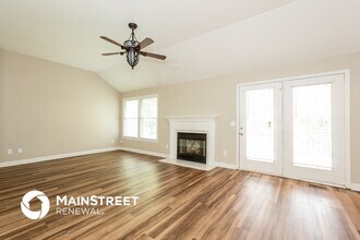 2208 S Ashford Ct in Nashville, TN - Foto de edificio - Building Photo