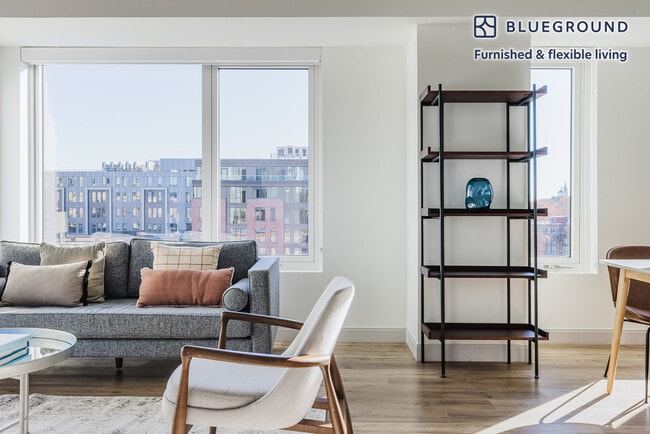 1350 Boylston St in Boston, MA - Foto de edificio - Building Photo