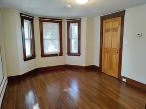 143 Chestnut St in Marlborough, MA - Building Photo - Building Photo