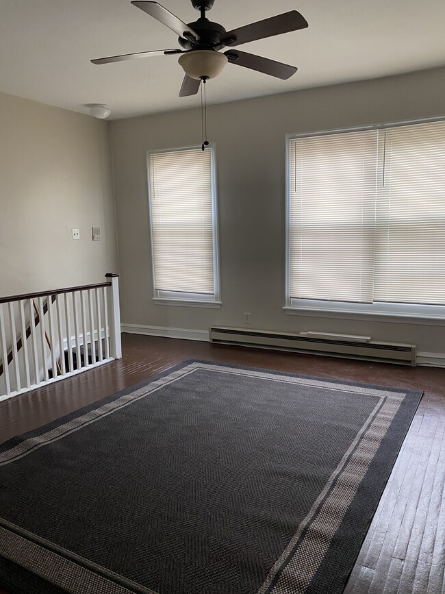 114 E Main St, Unit #4