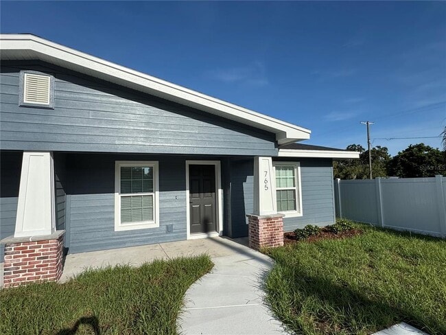 property at 765 S 7th Ave