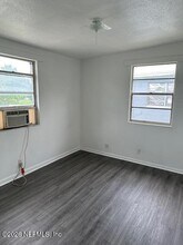 1729 Logan St W in Jacksonville, FL - Building Photo - Building Photo