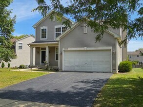 2355 Shiloh Dr in Aurora, IL - Building Photo - Building Photo