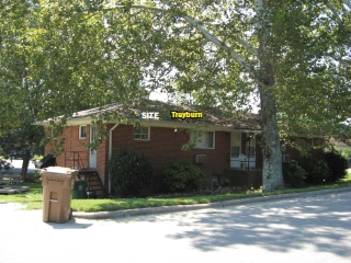 214 E Cedar St in Cary, NC - Foto de edificio - Building Photo